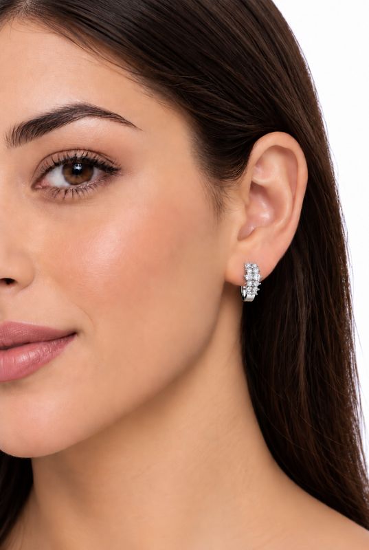 SMALL SILVER HOOP EARRINGS