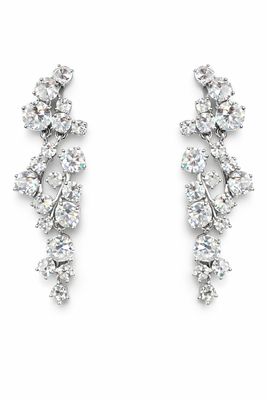 Aretes Largos con Cristales Redondos en Cascada