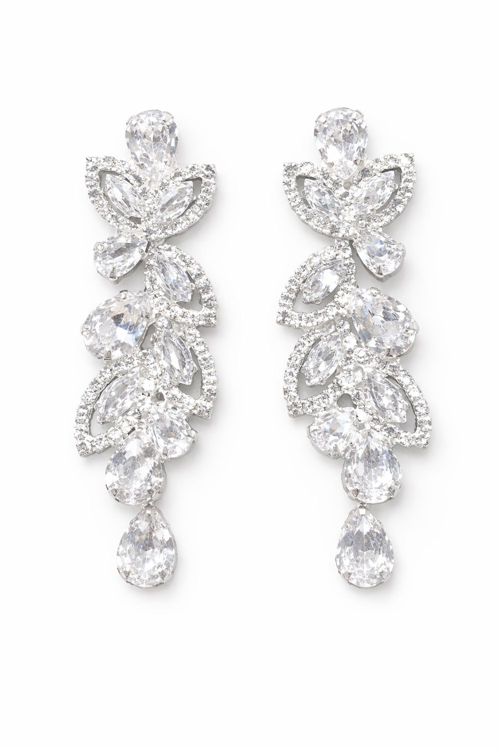 Aretes Medianos con Cristales en Cascada