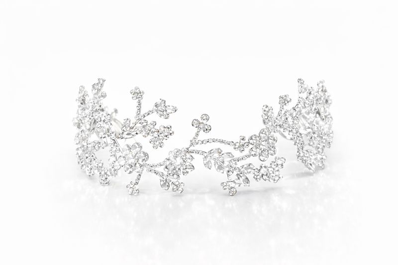 Headpiece Lujoso Tipo Vincha con Cristales y Pedrería Libanesa