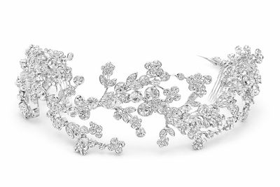 Headpiece de Novia Plateado con Cristales – Diseño Floral de Alta Joyería Headpiece de Novia Plateado con Cristales – Diseño Floral de Alta Joyería
