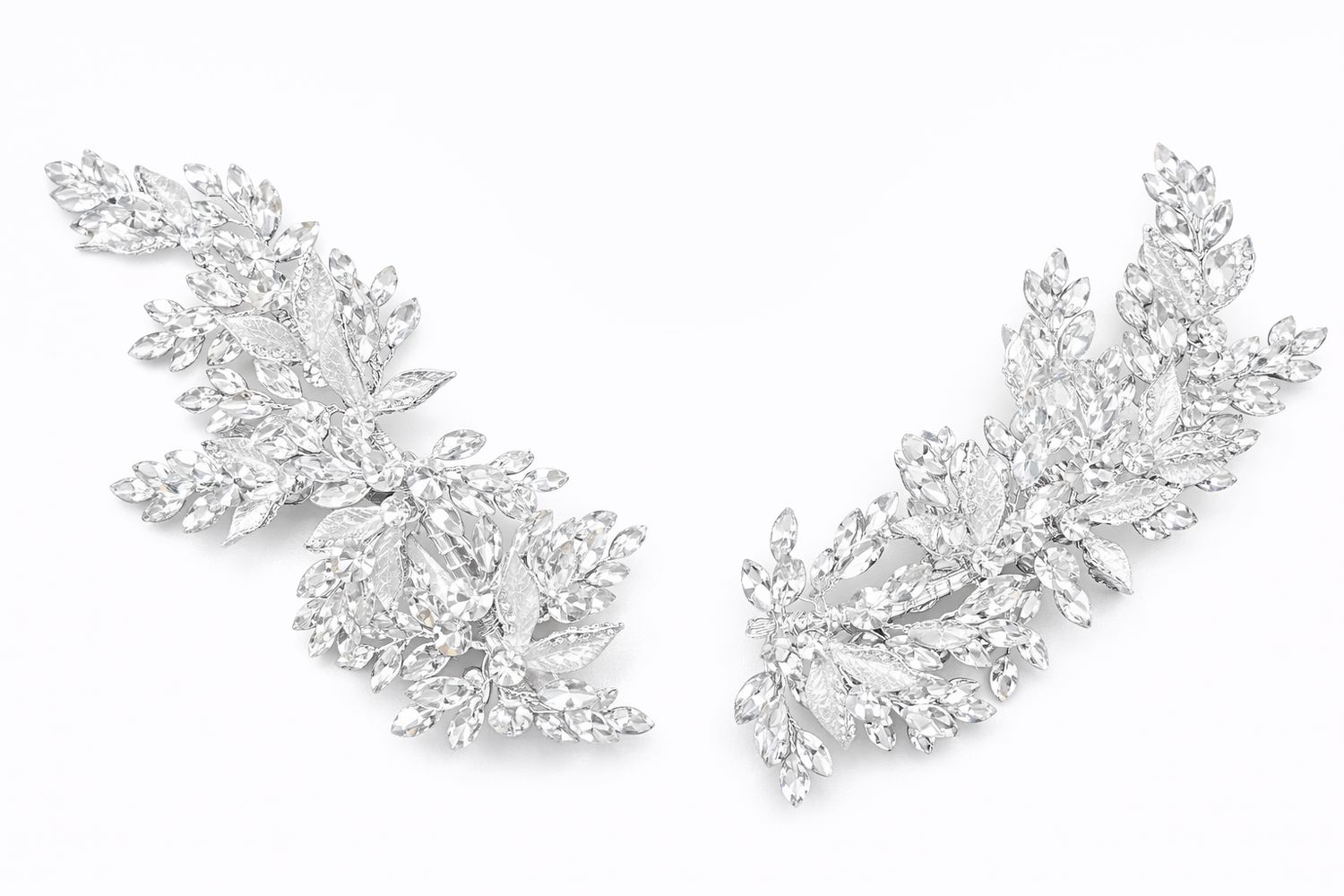 Set de Dos Peinetas Plateadas con Cristales