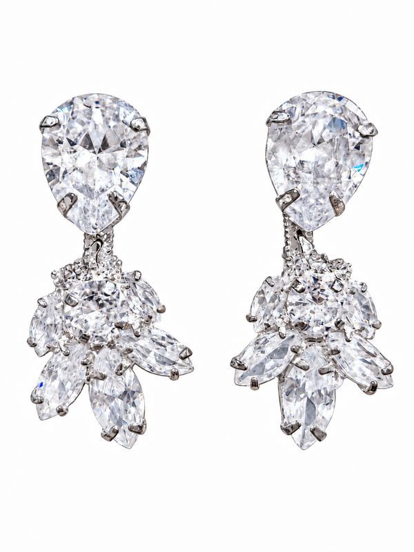 PEAR-CUT CRYSTAL EARRINGS