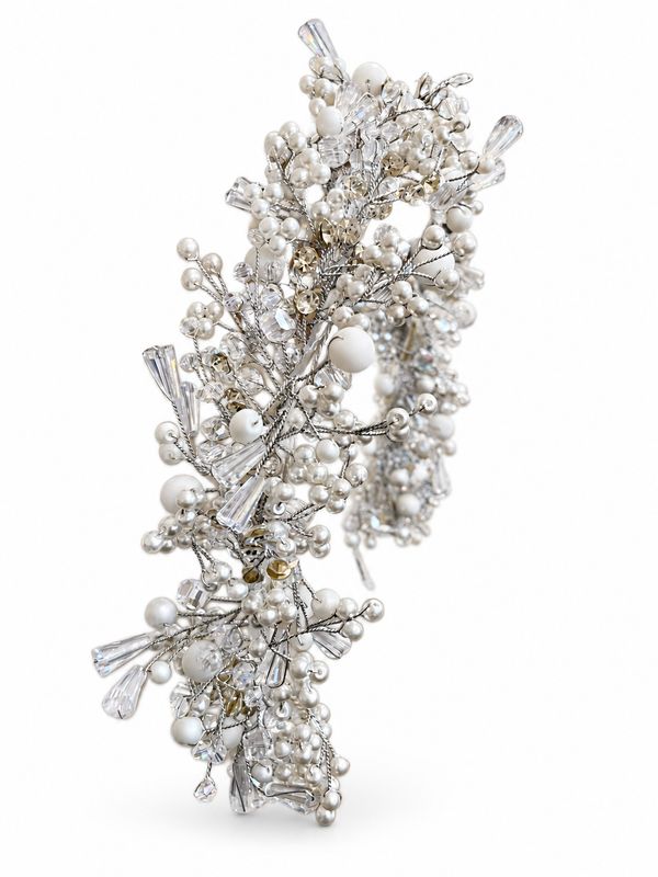 WHITE PEARL HEADPIECE