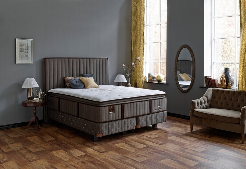 Stearns & Foster Lux Estate Plush lova