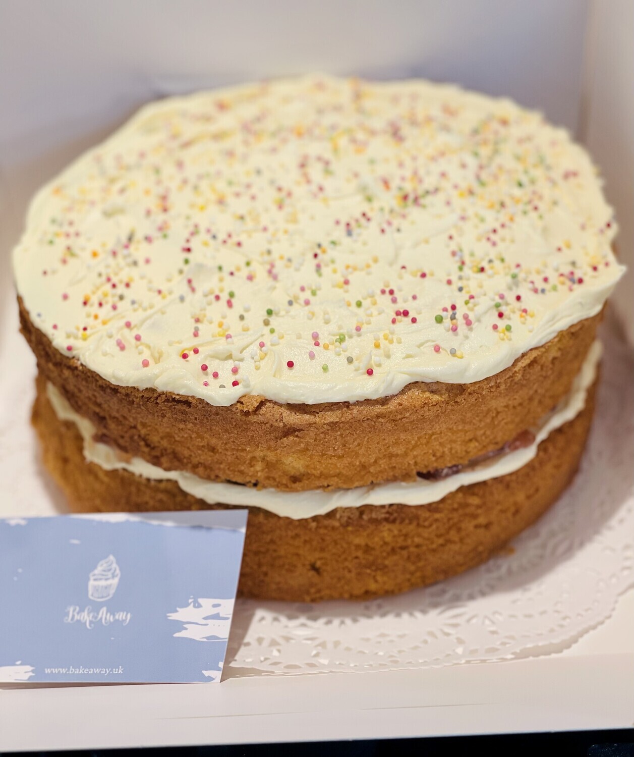 Victoria Sponge with Icing