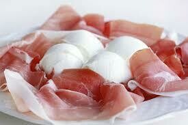 Prosciutto Crudo San Daniele e Bocconcini di Bufala Campana