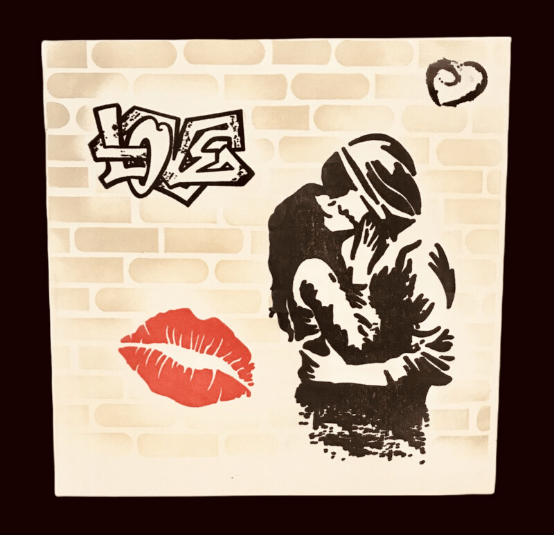 LOVE/ GRAFITTI WALL_DOUBLE SIDED
