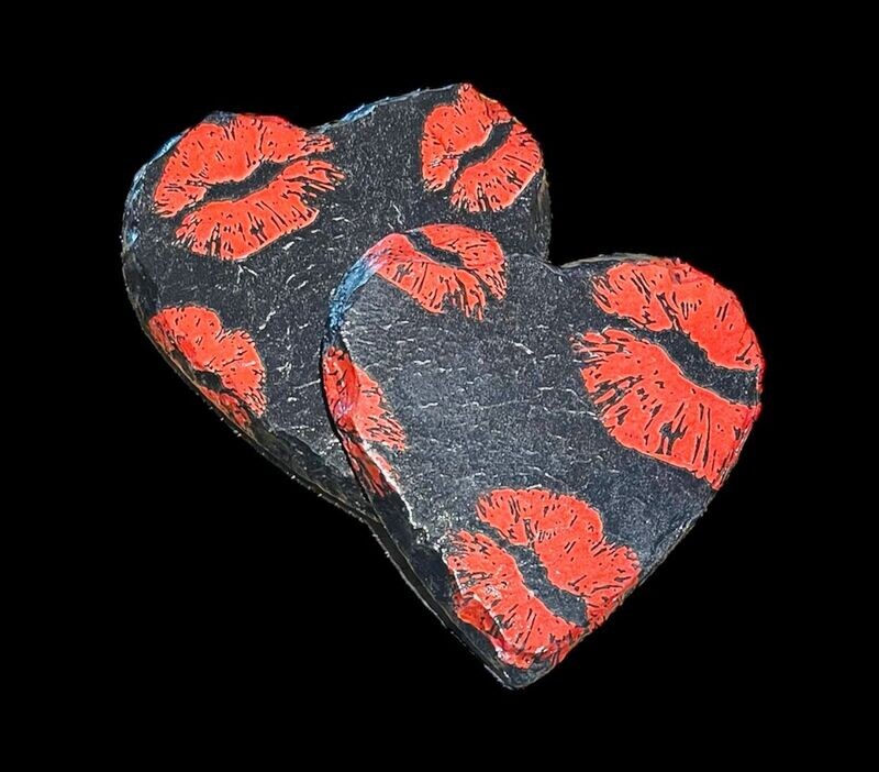 SLATE COASTER HEART - HOT LIPS
