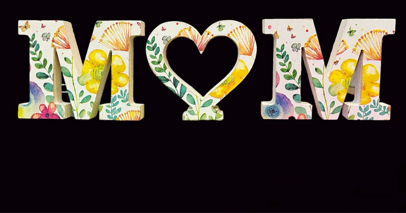 DECORATIVE LETTERS - MOM