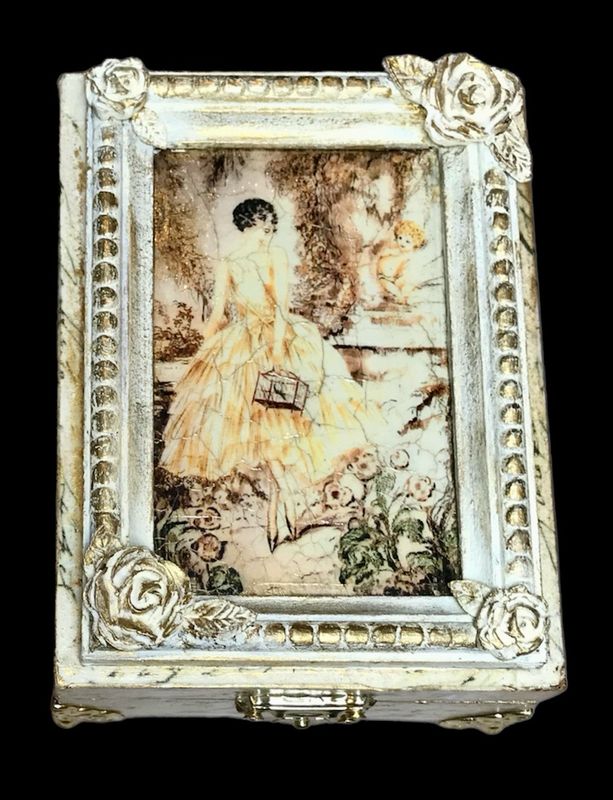 SMALL DECORATIVE BOX - VINTAGE LADY IN FRAME