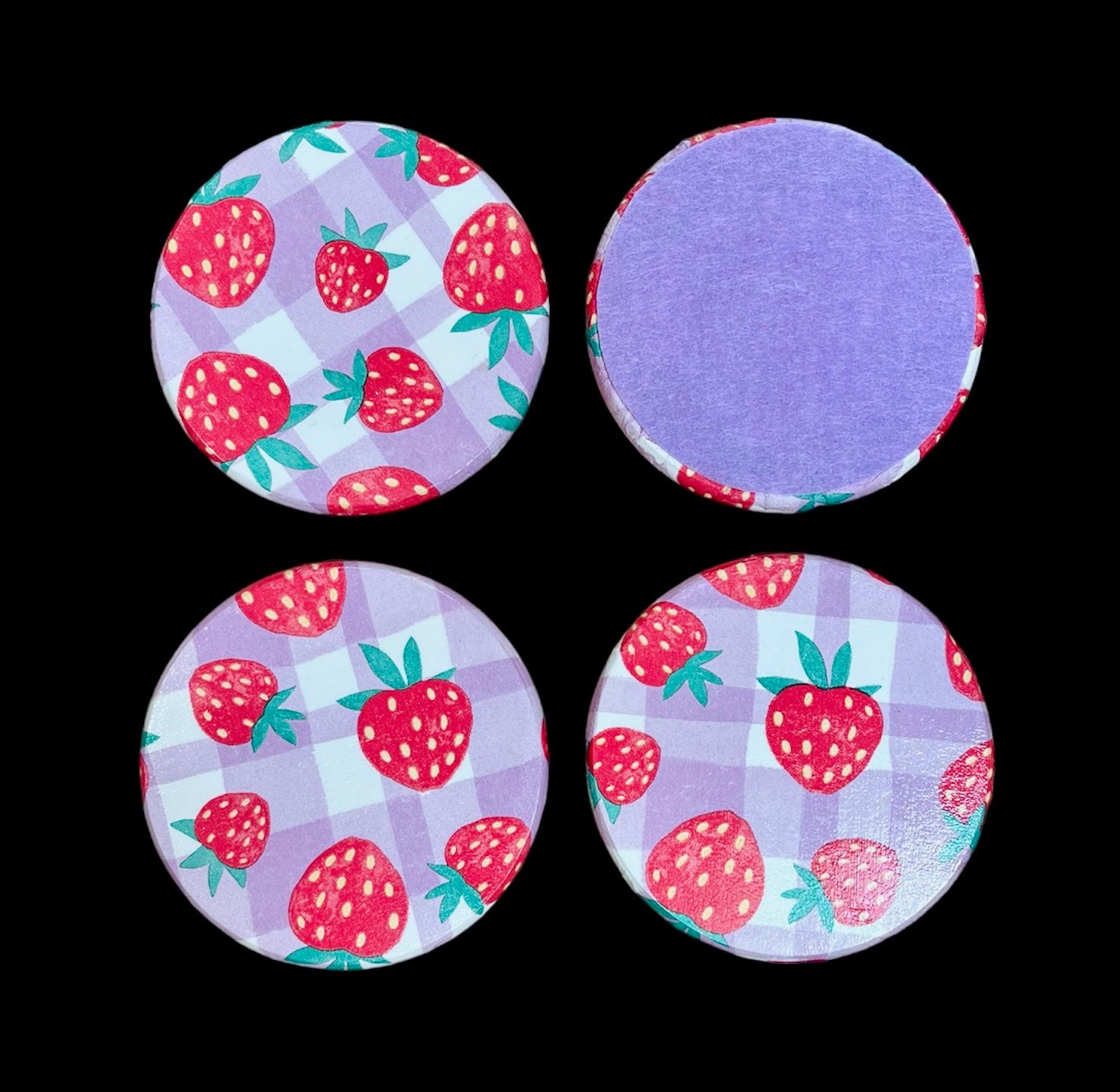 SET OF 4 ROUND WOODEN COASTERS - STRAWBERRIES