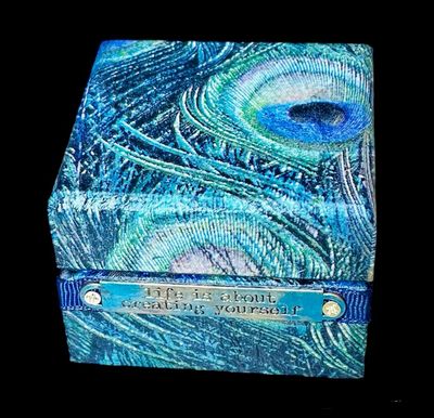 SMALL KEEPSAKE GIFT BOX