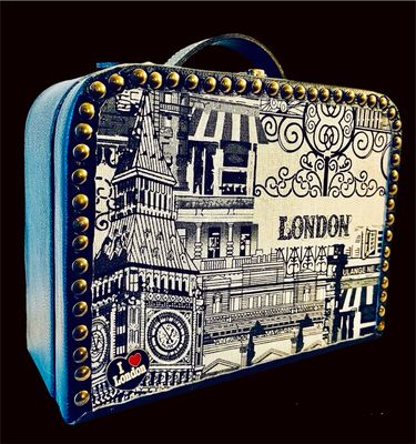 LONDON-THEME LUXURY CASE