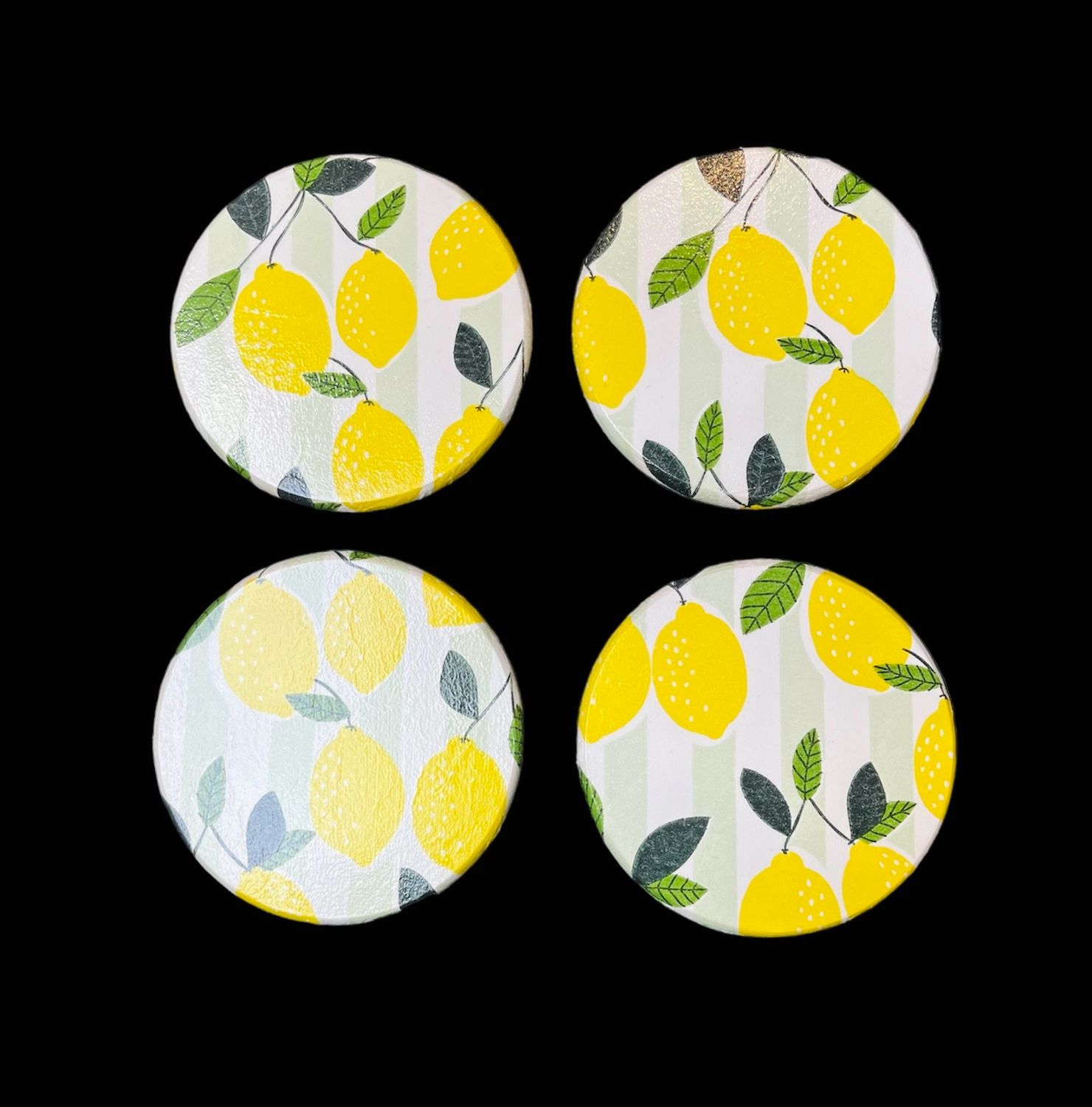 SET OF 4 ROUND WOODEN COASTERS - LEMONS