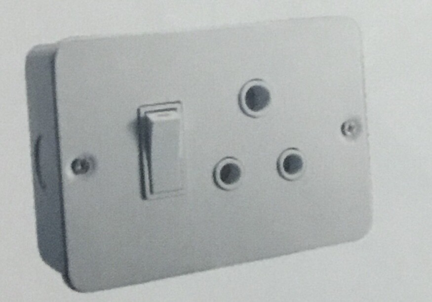Industrial Switch Sockets, Size: Single