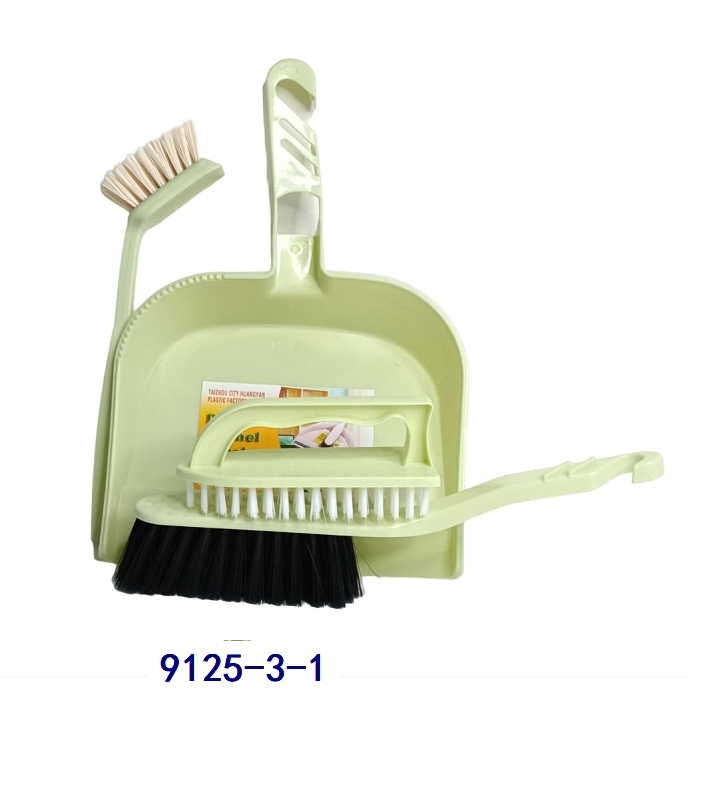 Dustpan and Brush 4 Pec Set