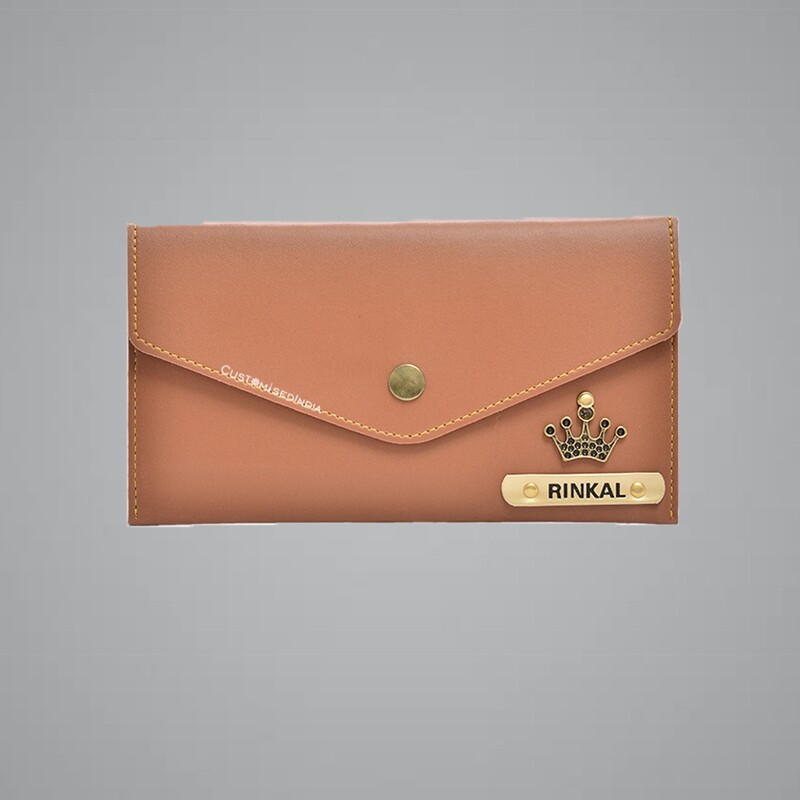 Tan Women&#39;s Minimal Clutch