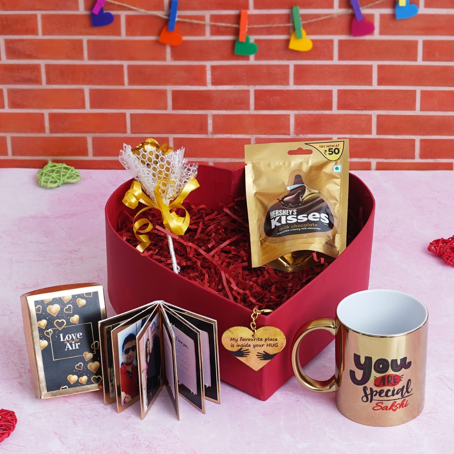 Golden Bliss Love 2025 - Ultimate Valentine&#39;s Gift Hamper
