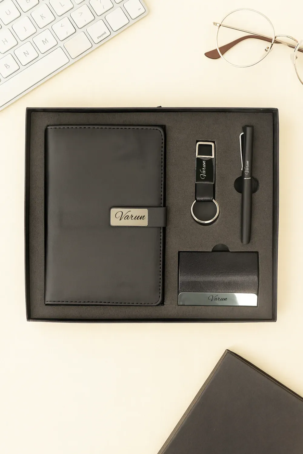 Personalized 4pc Combo with Black Metal Flip Diary  (Diary, Pen, Keychain, Cardholder)