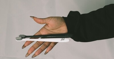 JOI TOOTHBRUSH