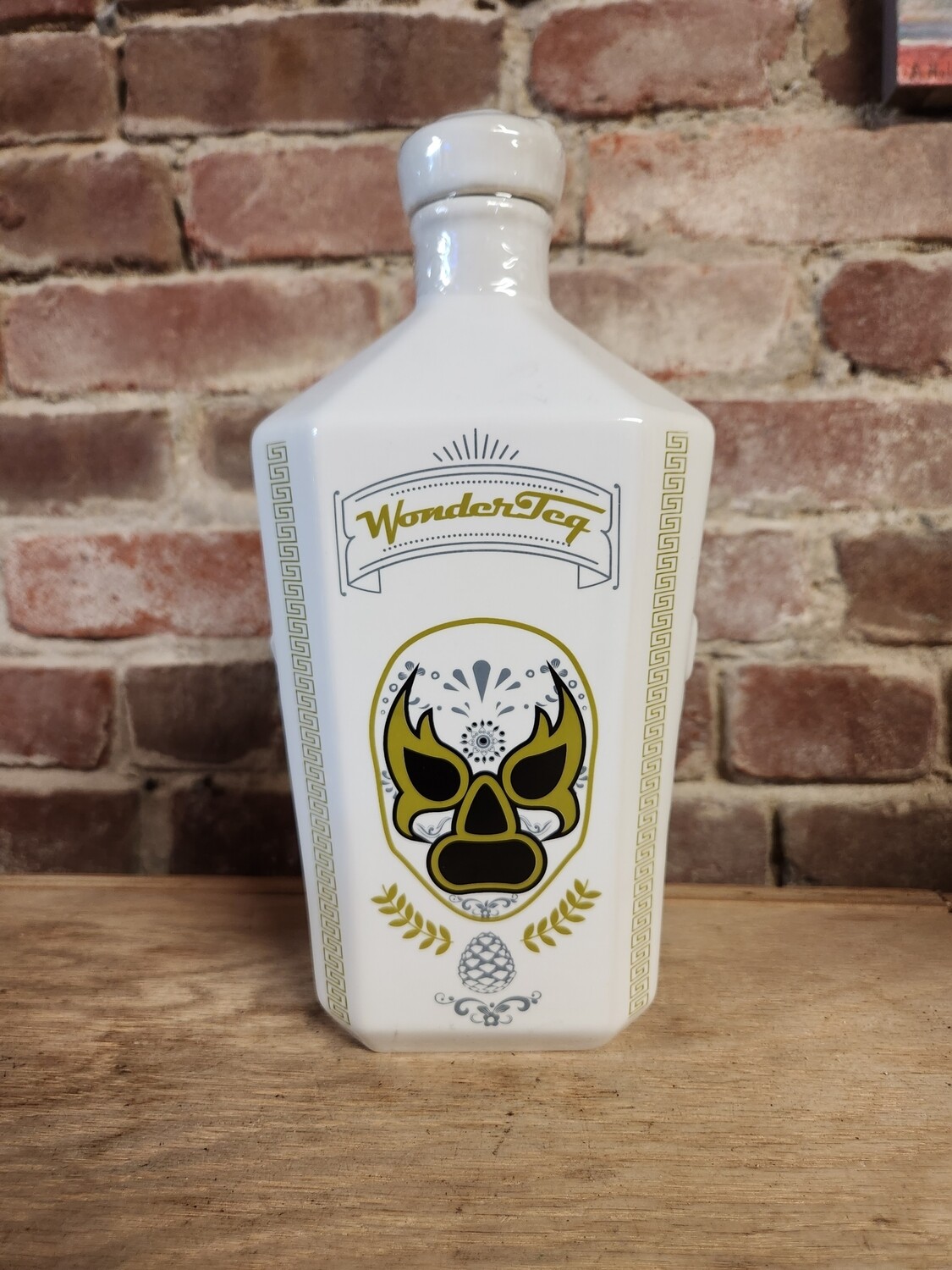 Wonderteq Arena Reposado Tequila 750ml