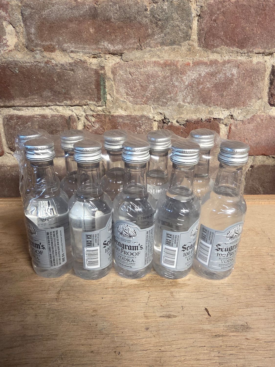 Seagram&#39;s Vodka 100proof 50ml 10pack