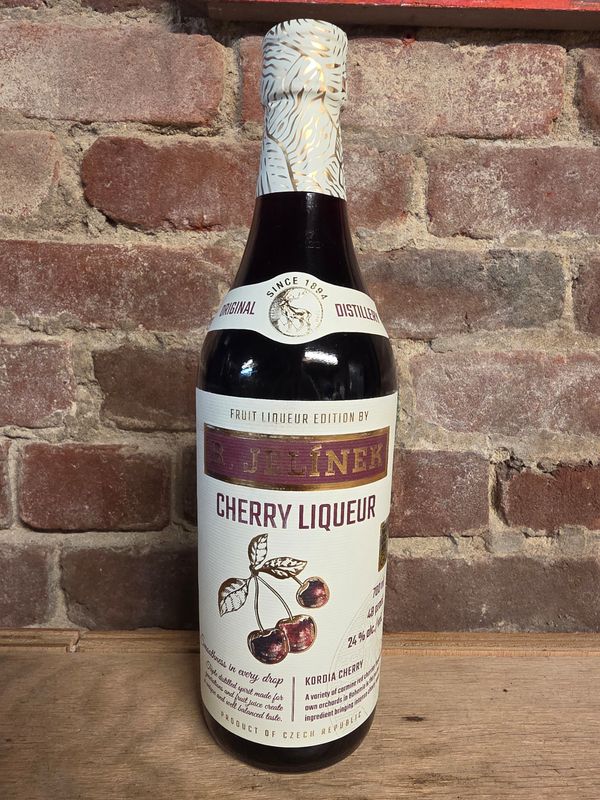 R. JELÍNEK Cherry Liqueur 700ml