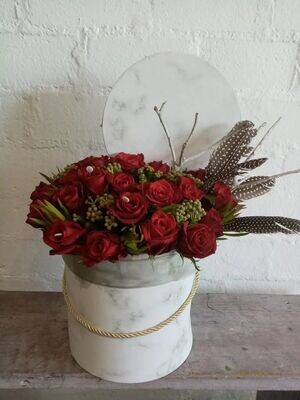 Hat Box Red Roses