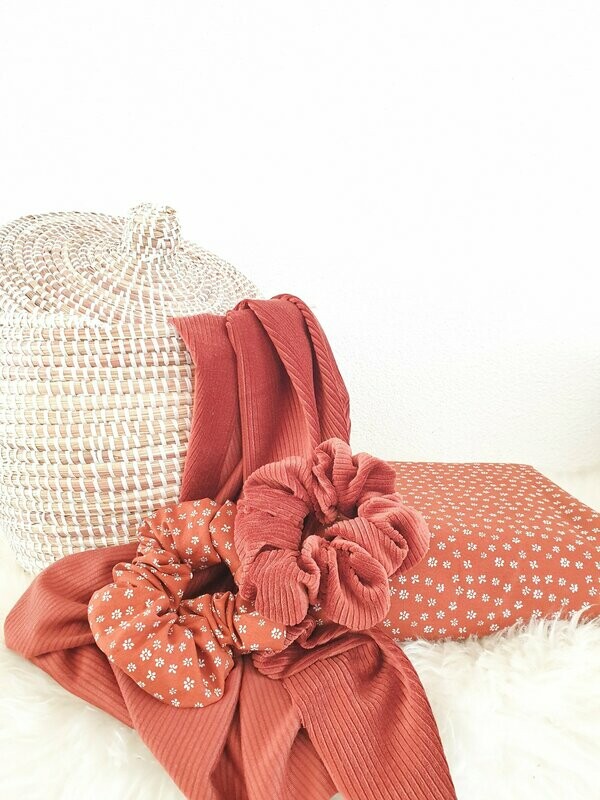 Scrunchie Flower Roestbruin