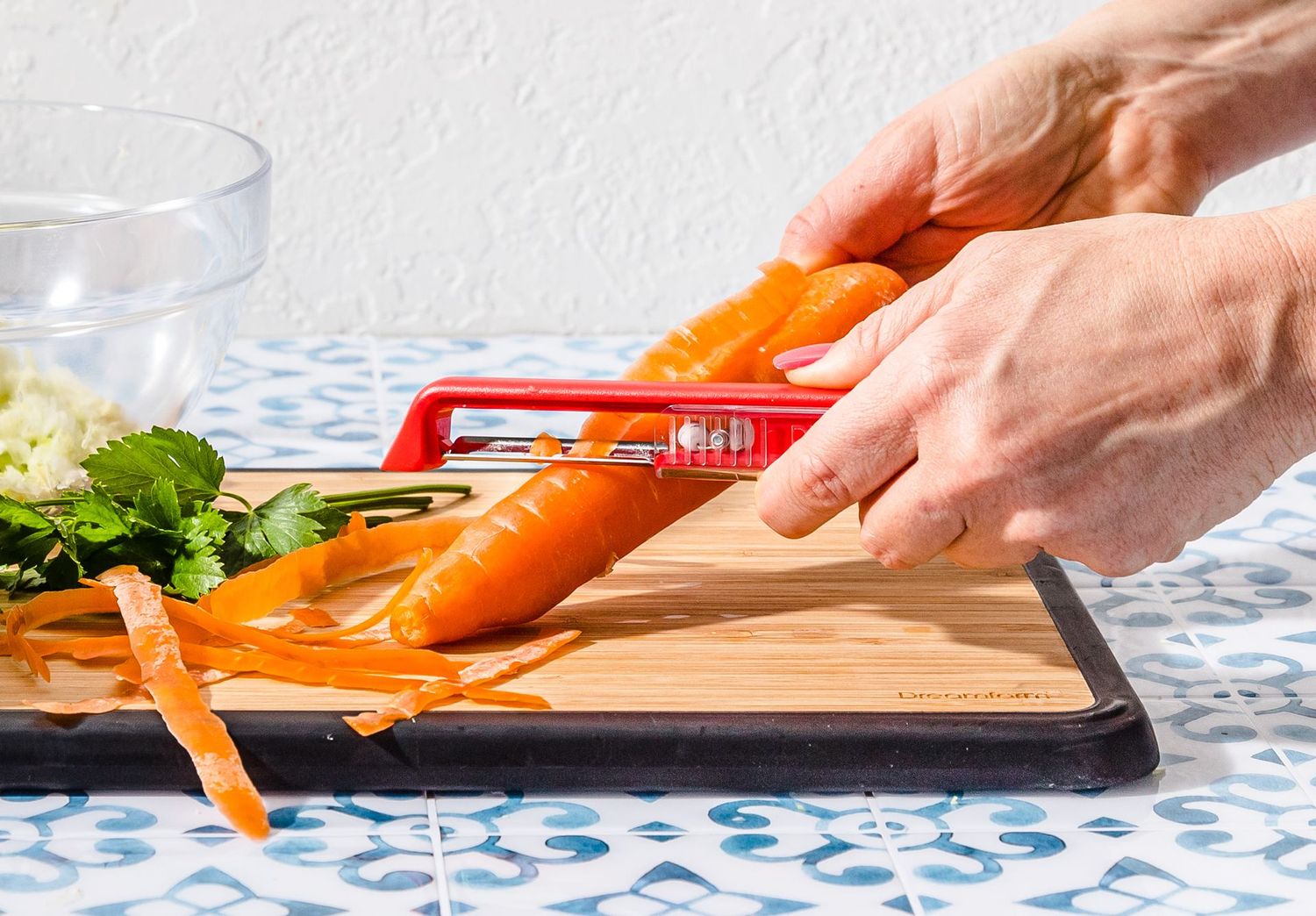 Dreamfarm Sharple Sharp Safety Peeler
