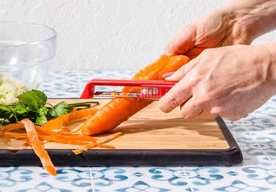 Dreamfarm Sharple Sharp Safety Peeler