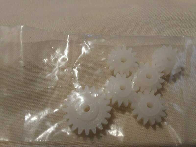 CL37   GEAR 375-018 WHITE SET OF 6