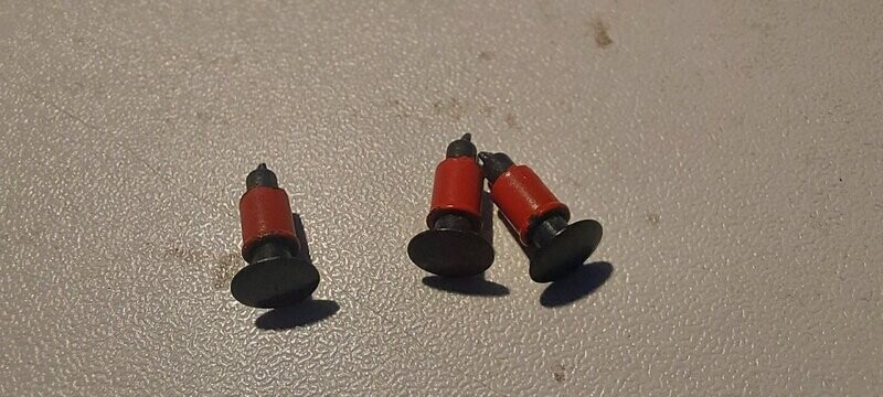 BR / STD LOCO/TENDER BUFFERS SPRUNG ROUND (Pack of 4) WEATHERED               FREE POSTAGE
