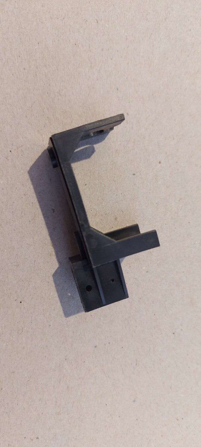 CL08   MOTOR MOUNT (NO GEAR)