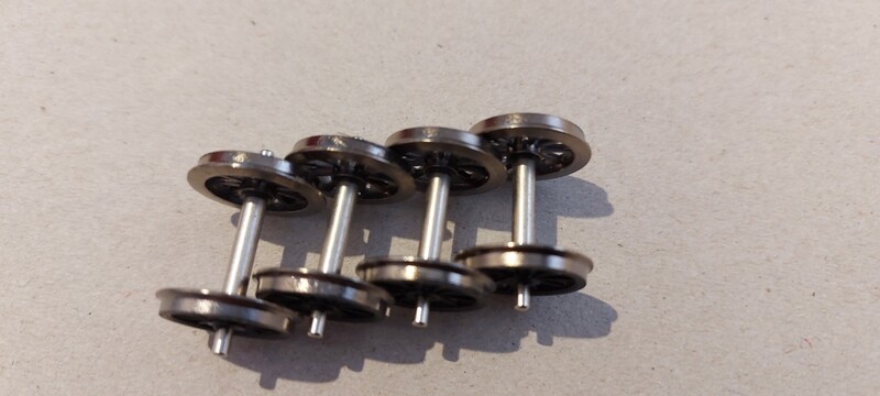 A1   TENDER WHEELS SPOKED