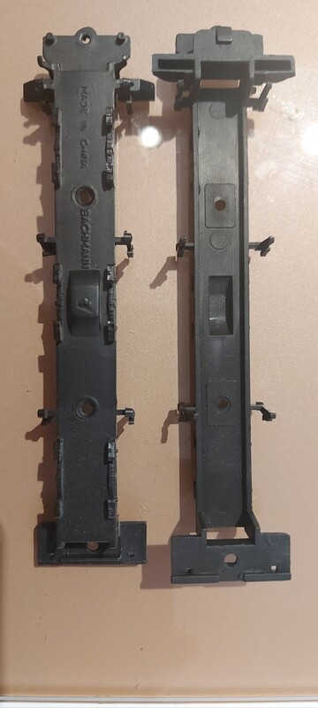 J39   BASE PLATE