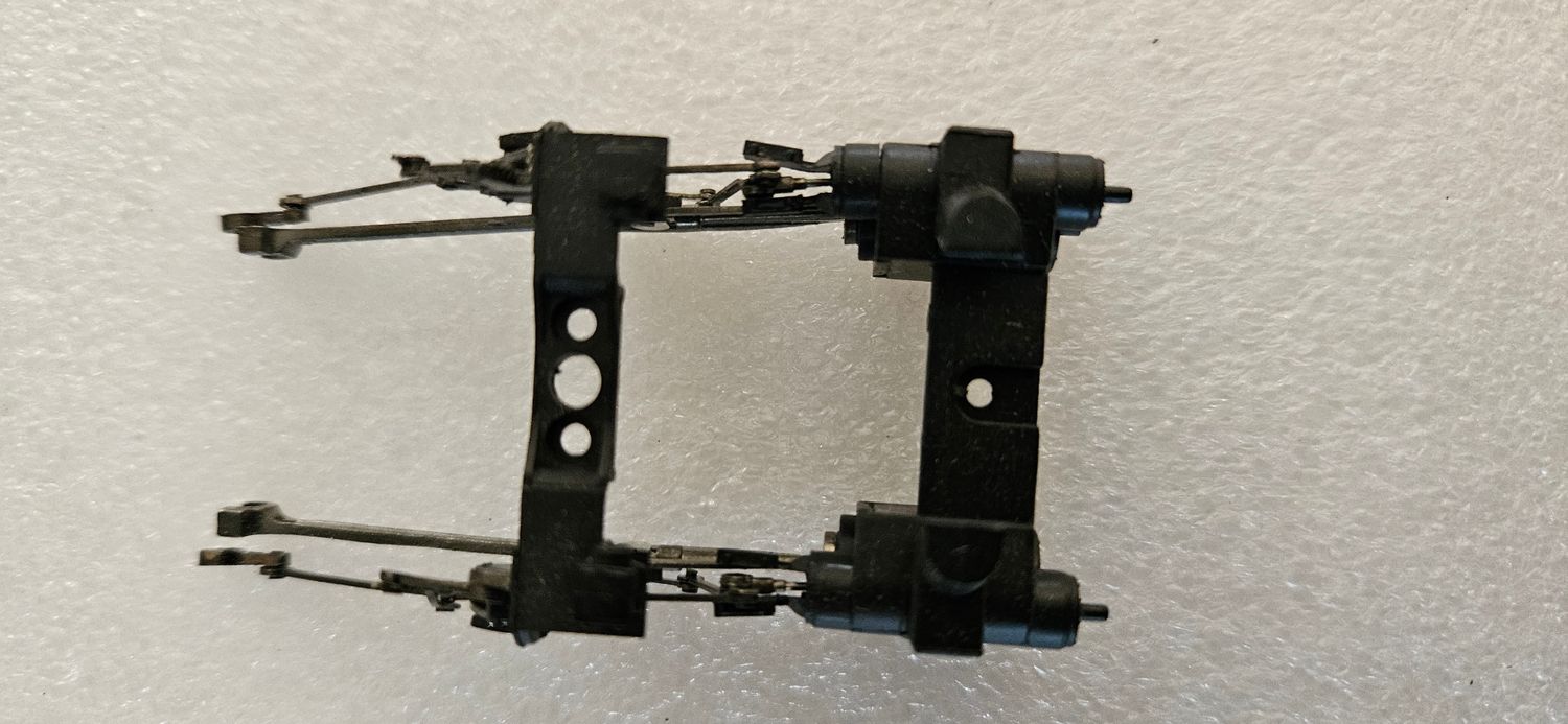 LMS 4MT VALVE GEAR/CYLINDER BLOCK ASSEMBLY