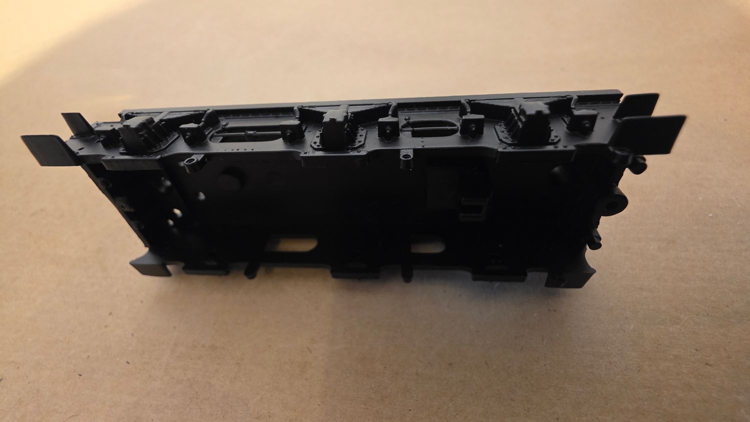 TENDER UNDERFRAME LNER TYPE SPLIT CHASSIS