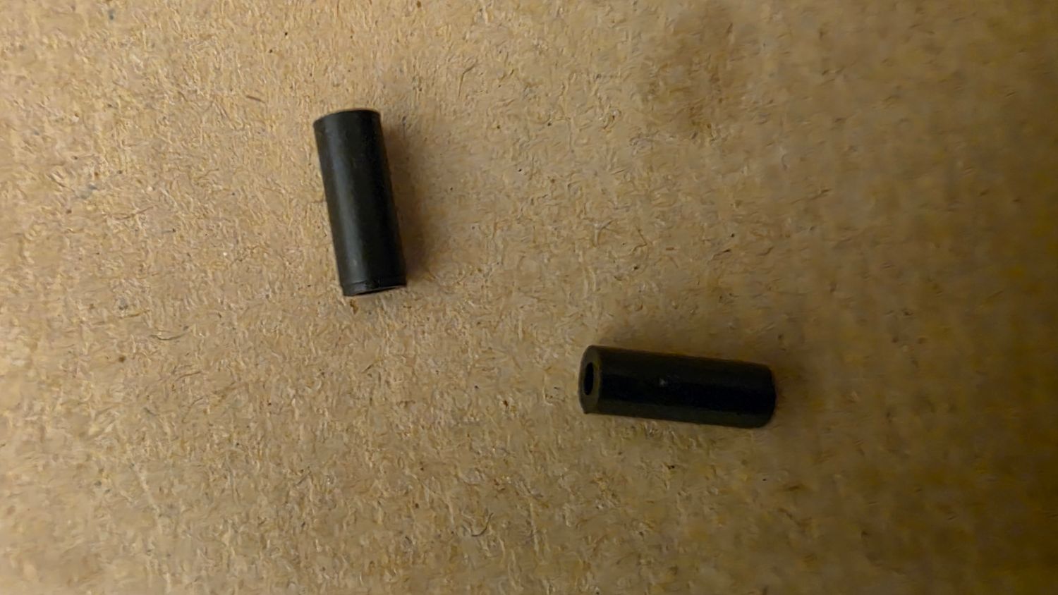 SPLIT CHASSIS BOGIE/PONY INSULATED AXLE (pair)