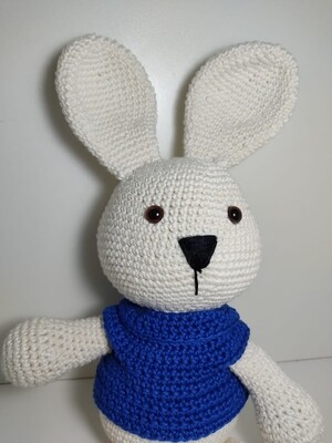 Coelho amigurumi