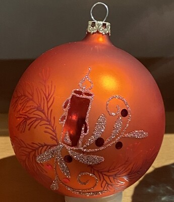 8 cm orange glaskugle med julelys