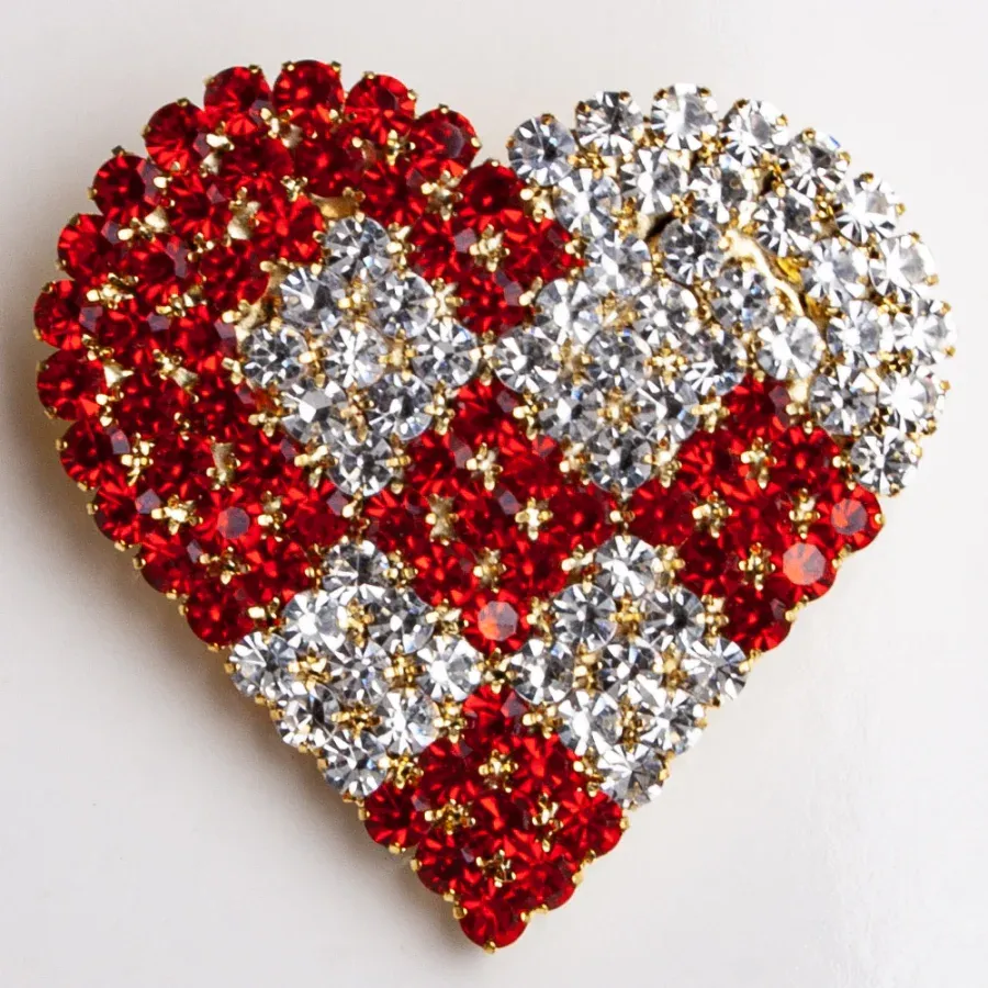 Broche med flethjerte