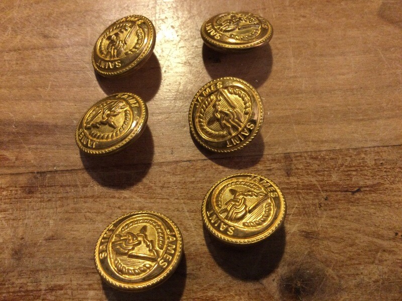 Lot De 6 Boutons Vintage En Métal Doré Jaune - Diamètre 2,5 Cm - Réf. 2913 - Occasion - France