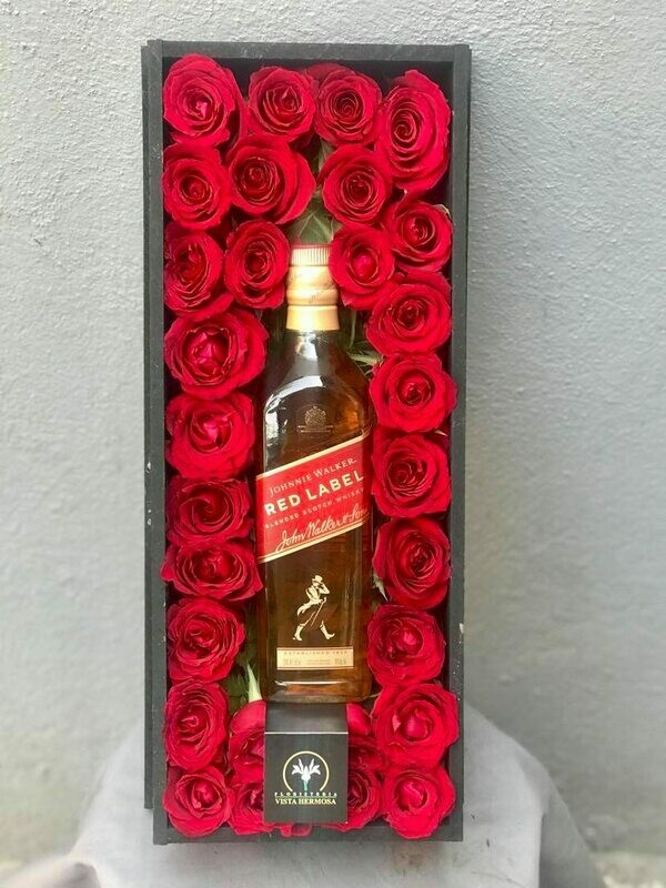CAJA CON ROSAS Y WHISKY