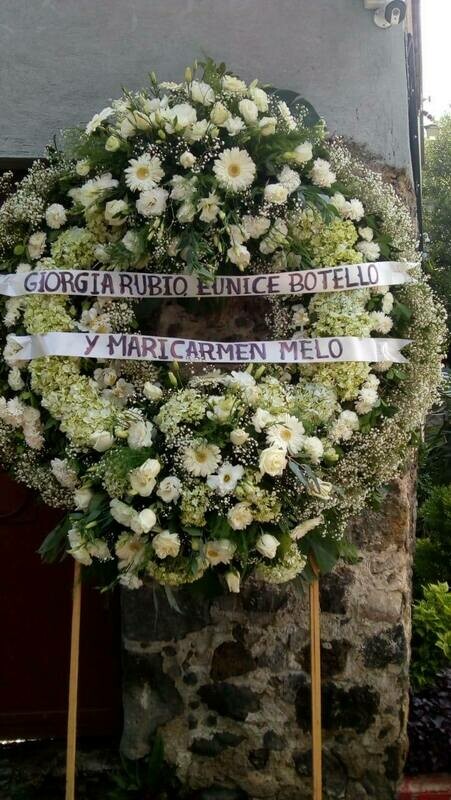 CORONA FÚNEBRE