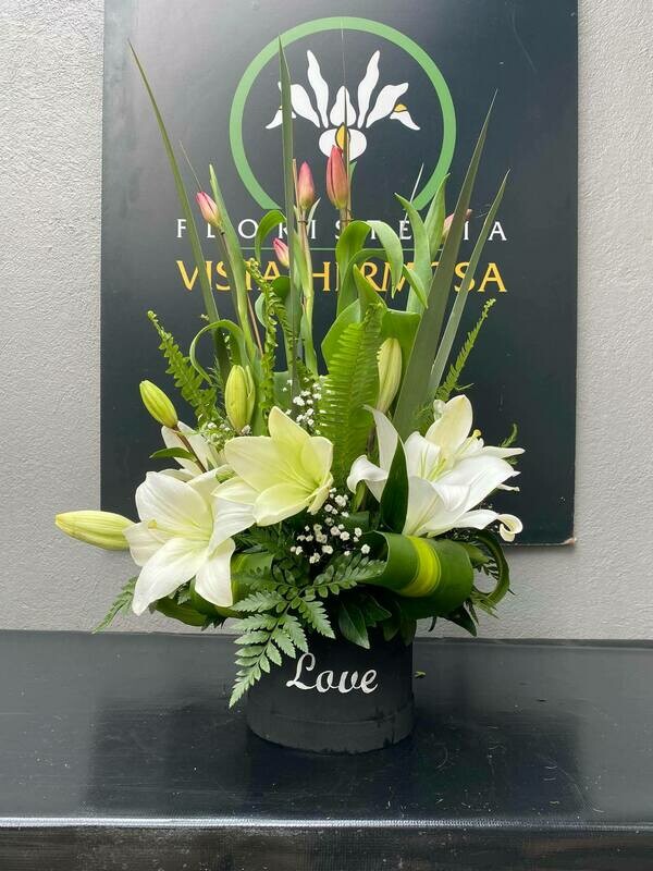 CILINDRO LOVE CON TULIPANES Y LILYS