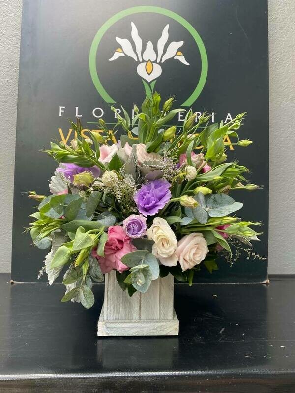 CUBO VINTAGE DE LISIANTHUS
