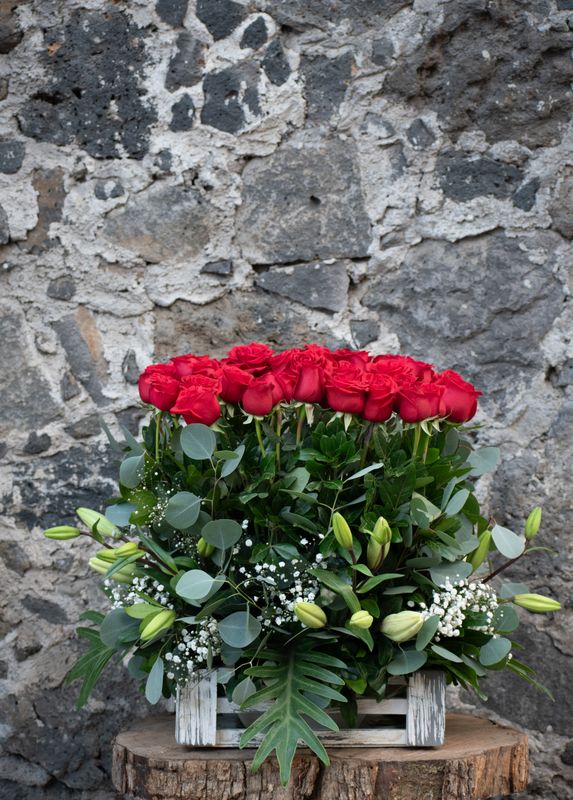 ARREGLO EN BLOQUE CON ROSAS
