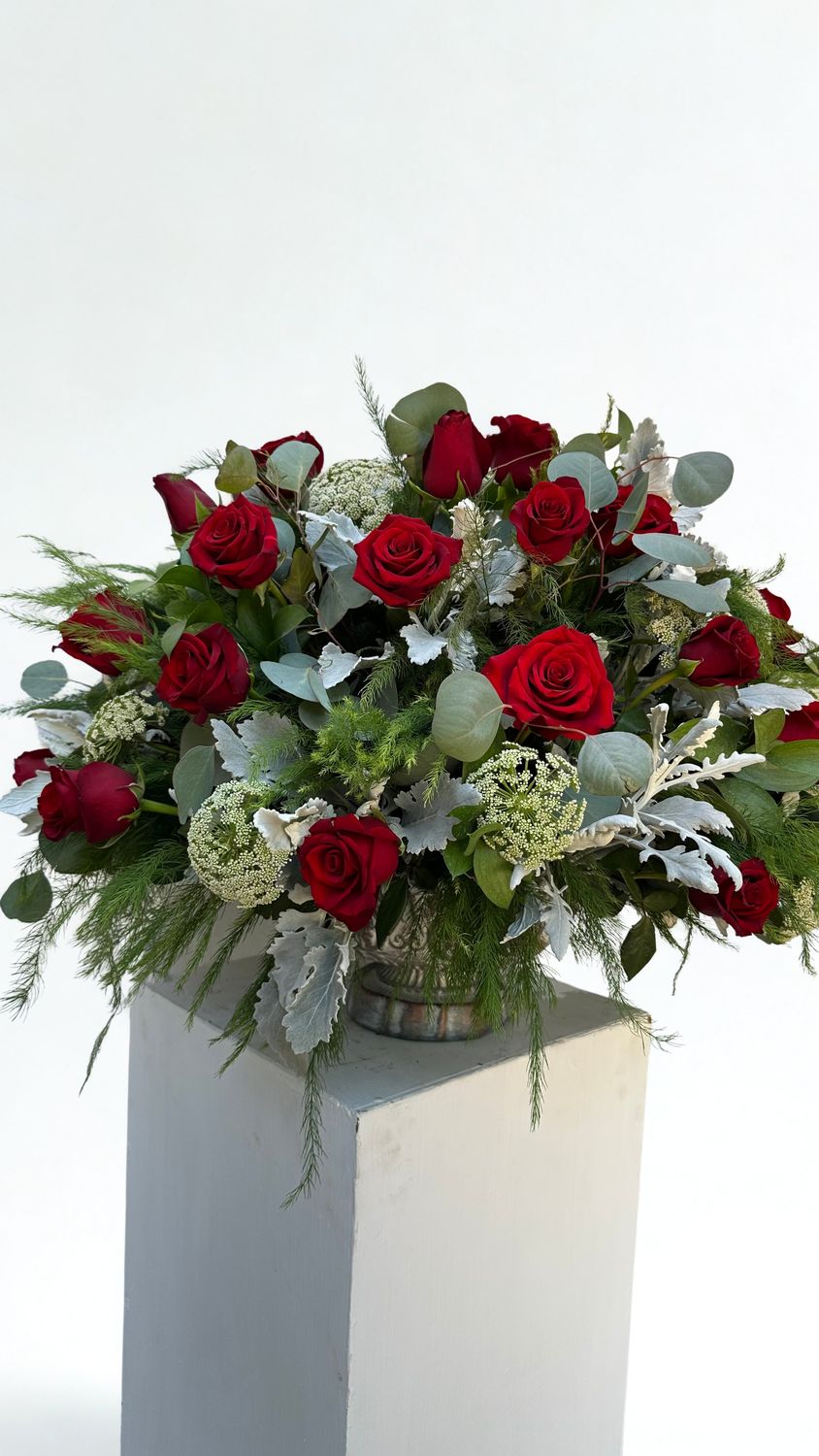 Arreglo en base de Rosas Rojas